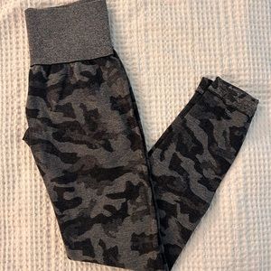 NVGTN Black Camo Leggings